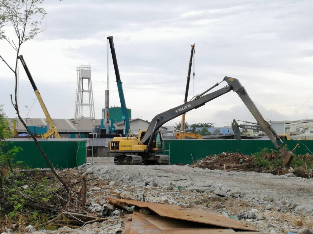 เช่ารถแบคโฮ